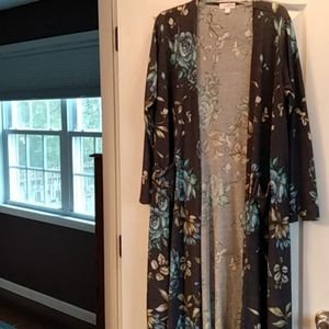 Lularoe Sarah sweater